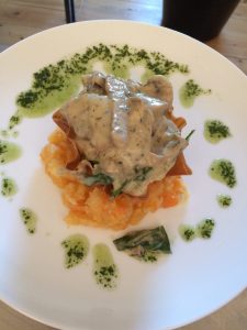filo basket with wild mushroom and spinach ragout